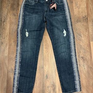 Laurie Felt Embroidered Denim Jeans size 8
